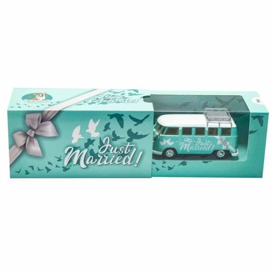 Corgi Volkswagen Just Married Campervan - Image 2